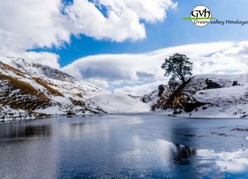 Brahmatal – A Frozen Lake With a Lone Tree